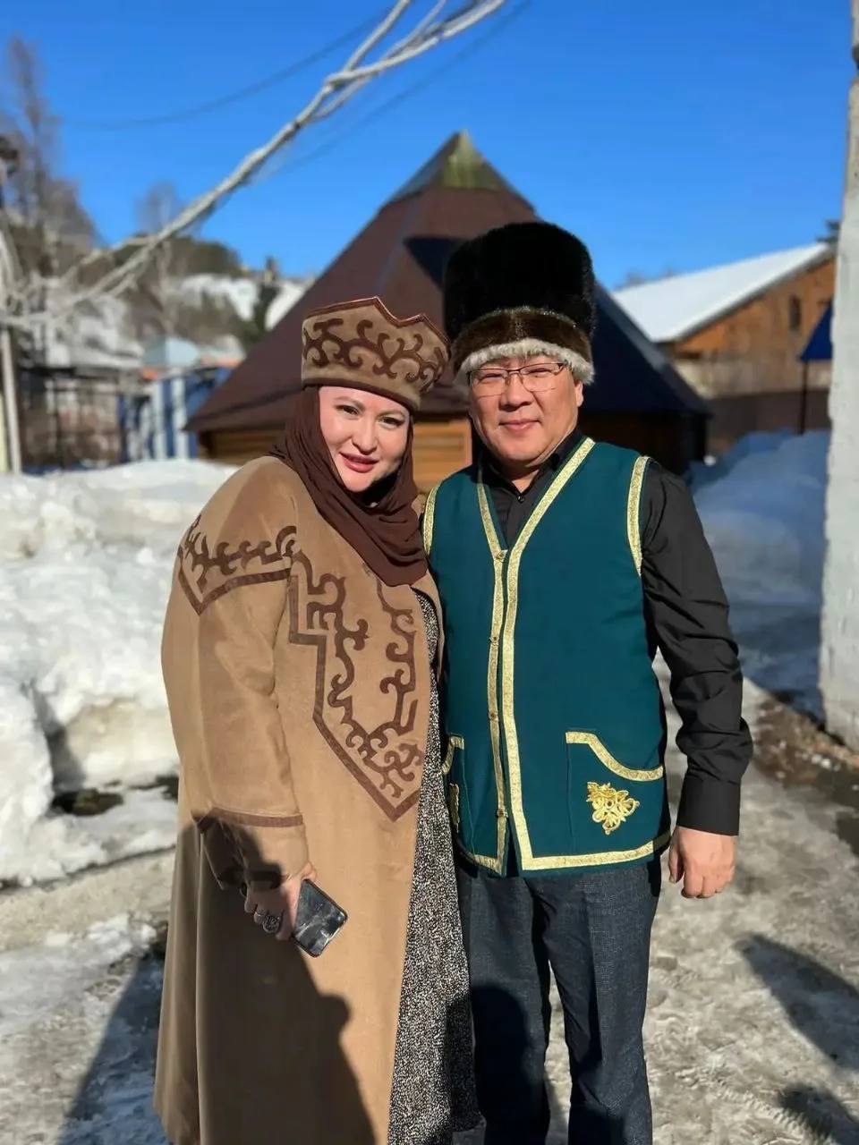 Продолжается приём фотографий с акции «День национального костюма» Продолжается приём фотографий с акции «День национального костюма»