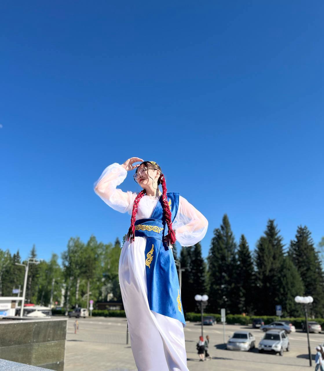 Продолжается приём фотографий с акции «День национального костюма» Продолжается приём фотографий с акции «День национального костюма»