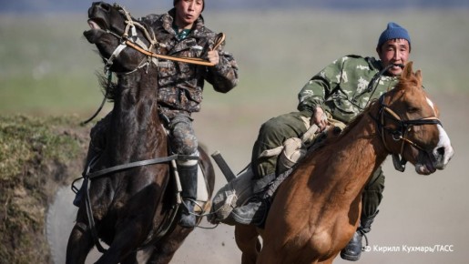 Традиционные конноспортивные состязания и выставку сельскохозяйственных животных отменят на празднике Эл-Ойын в Республике Алтай из-за заболеваемости пастереллезом, сообщил глава региона Андрей Турчак
