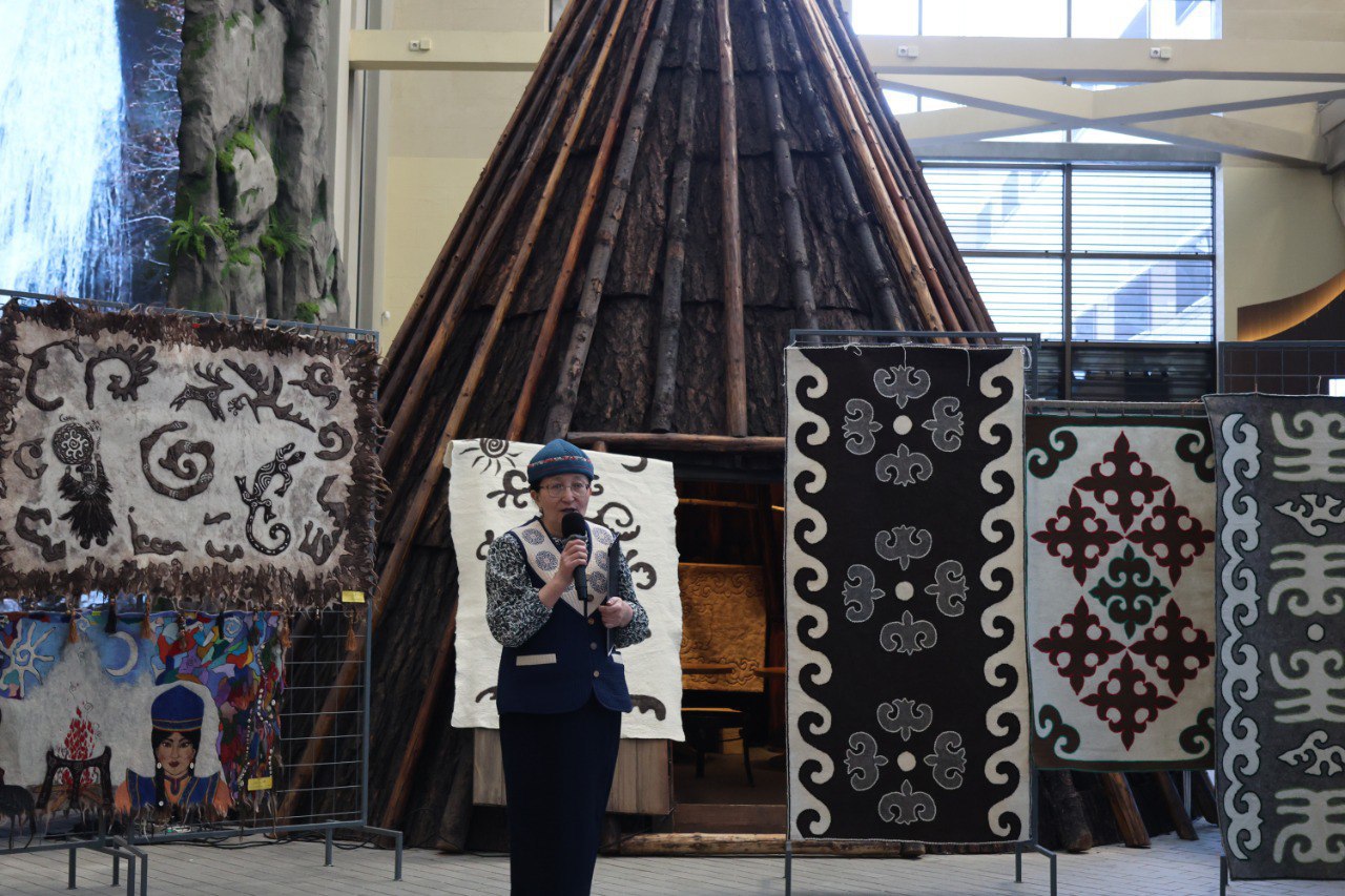 А красоту-то вам еще не показали! А красоту-то вам еще не показали!