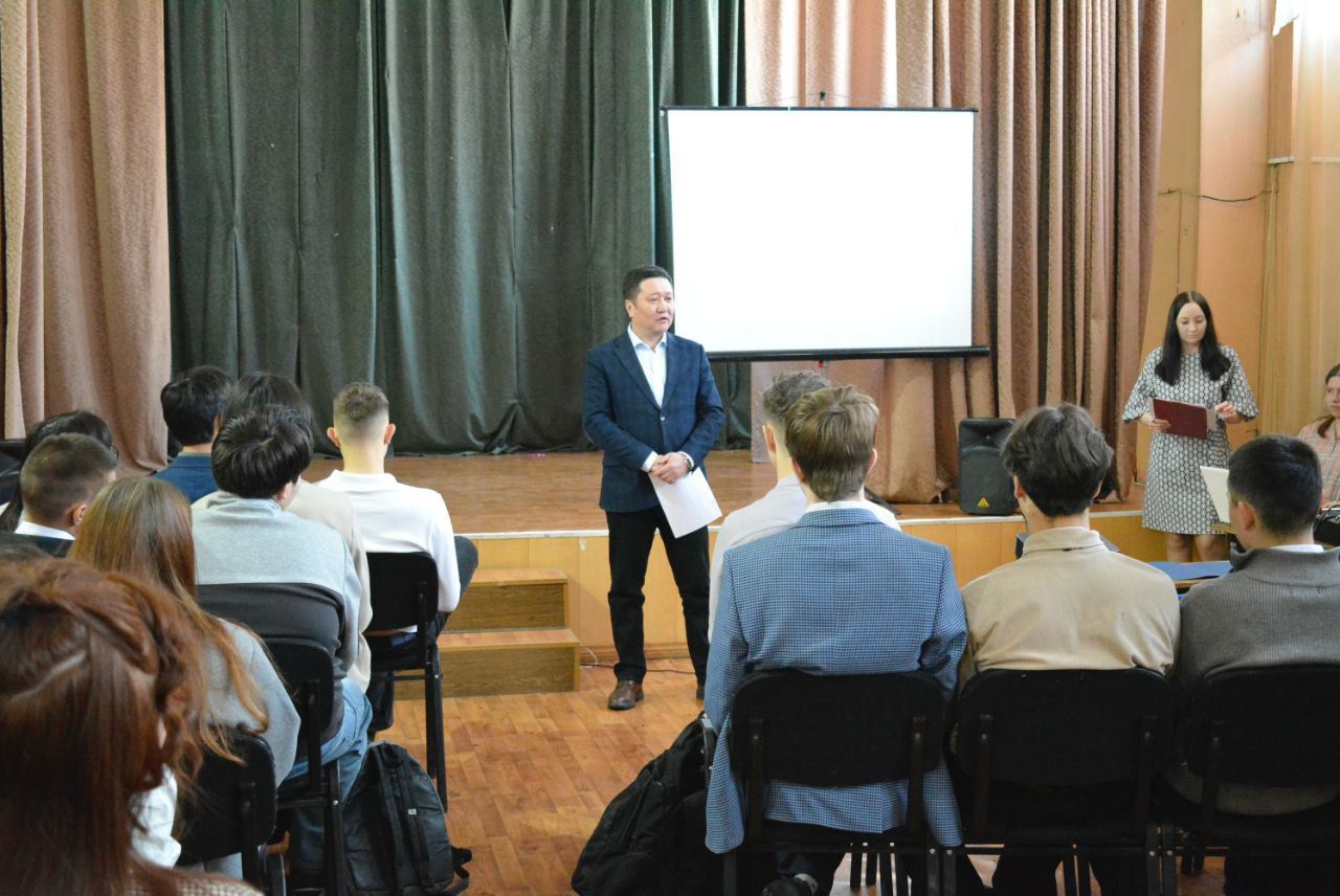 В рамках проекта «ГосСтарт.Диалог – Политика» 4 марта 2026 года состоялась открытая встреча между Избирательной комиссией Республики Алтай и студентами-юристами Горно-Алтайского экономического техникума В рамках проекта «ГосСтарт.Диалог – Политика» 4 марта 2026 года состоялась открытая встреча между Избирательной комиссией Республики Алтай и студентами-юристами Горно-Алтайского экономического техникума