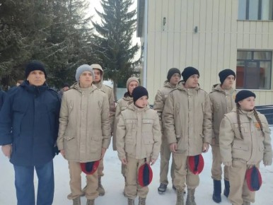 В Манжерокской школе прошёл митинг в честь открытия мемориальных досок в память о выпускниках, геройски погибших при исполнении воинского долга в зоне СВО