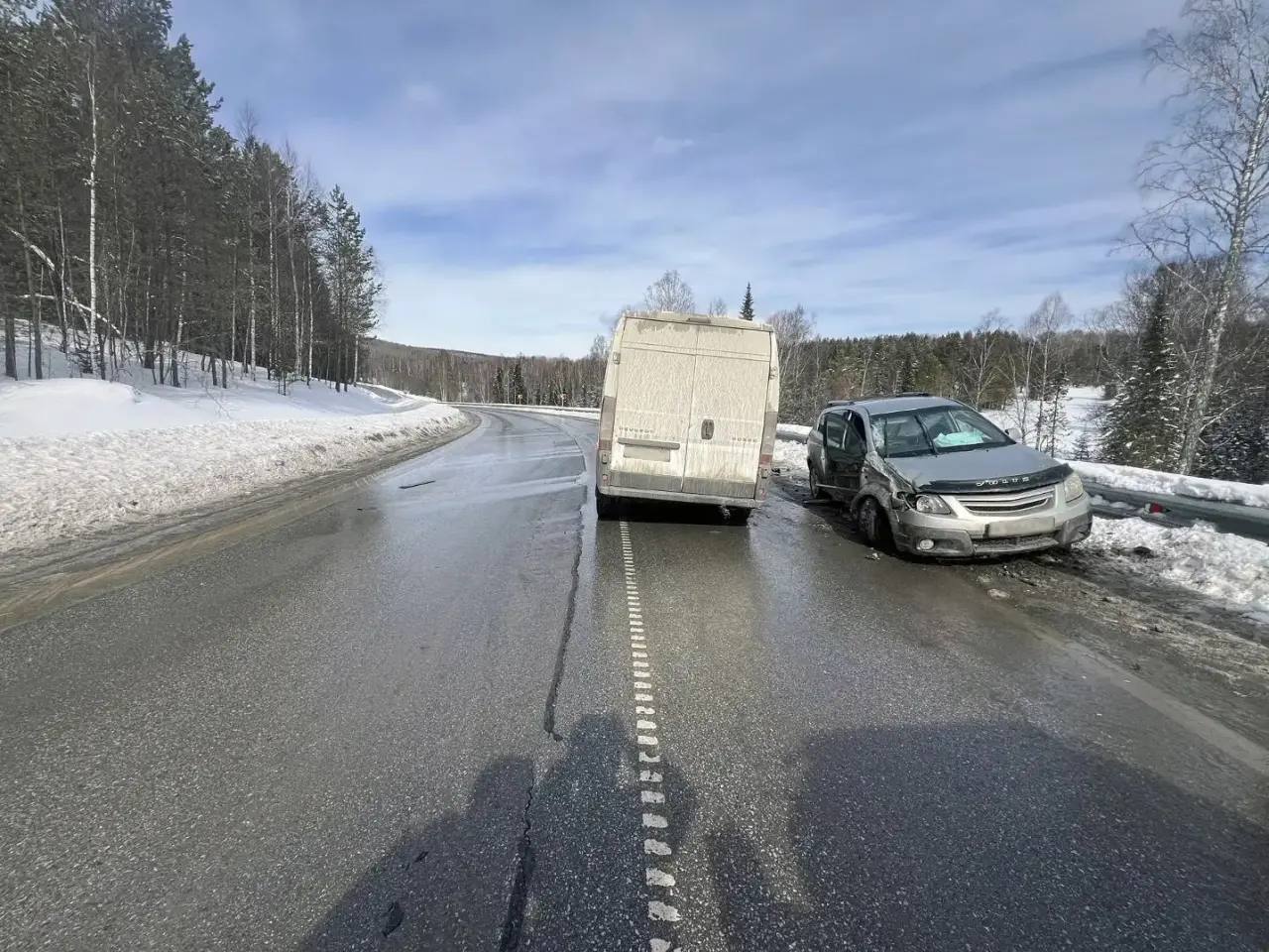 За прошедшие праздничные выходные произошло 2 ДТП, в результате которых пострадали 3 человека