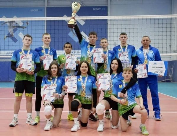 Сборная команда Каракокшинской школы стала победителем на Кубке по волейболу «Школьная волейбольная лига «ПАЙП»!