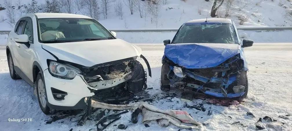 За прошедшие сутки на дорогах республики произошло 2 ДТП, в результате которых пострадали 2 человека