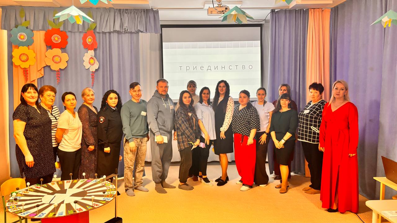 В детском саду «Светлячок» состоялась важная встреча родителей с сотрудниками Госавтоинспекции