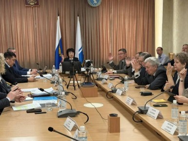 Комитеты Госссобрания – Эл Курултай проводят предсессионные заседания