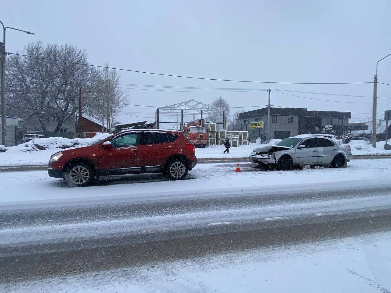 В с. Майма в ДТП с участием двух автомобилисток пострадала одна из автоледи В с. Майма в ДТП с участием двух автомобилисток пострадала одна из автоледи