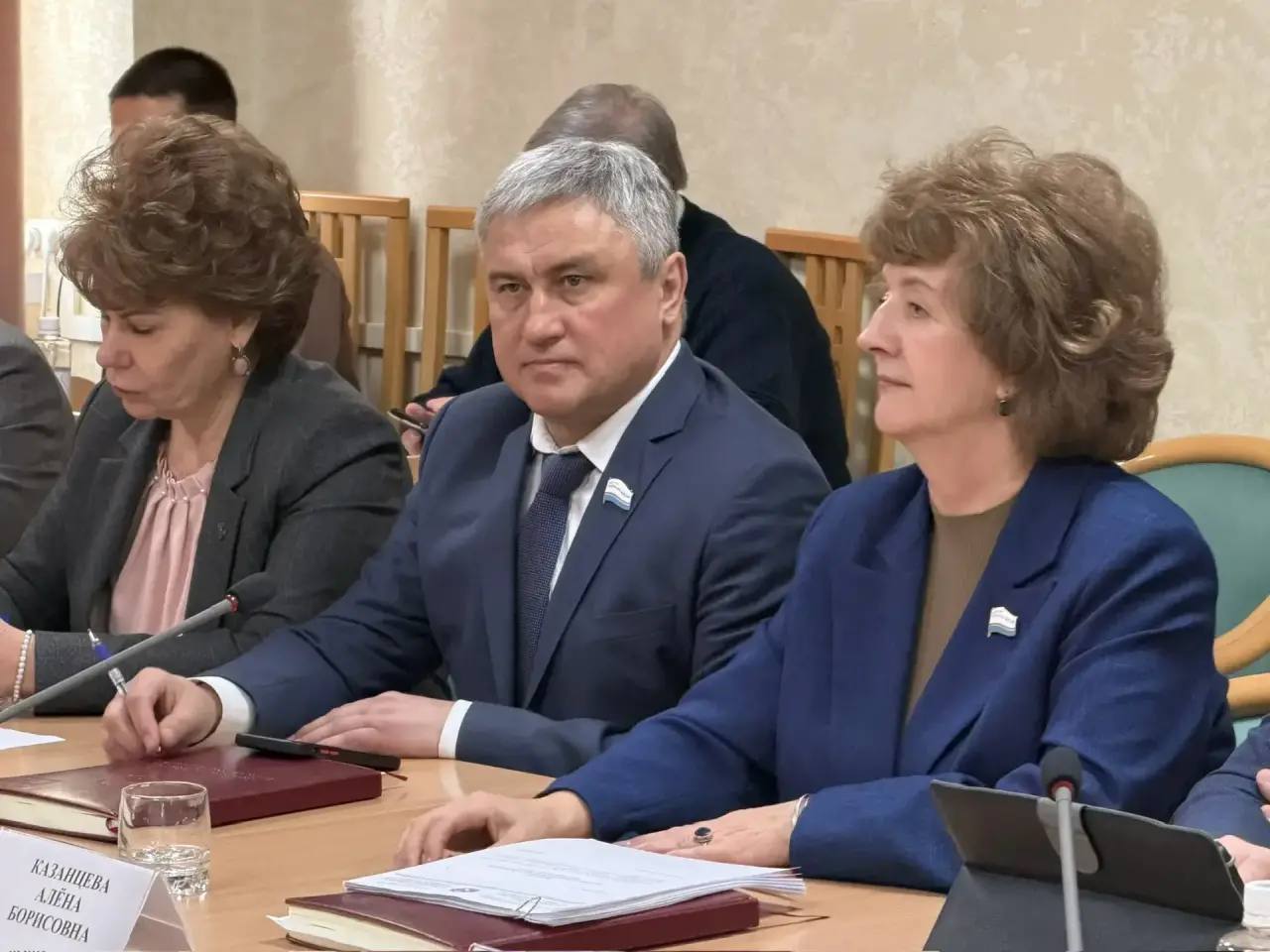 На заседании комитета по экономической, финансовой и налоговой политике рассмотривают изменения в закон о республиканском бюджете на 2026 год и на плановый период 2027 и 2028 годов На заседании комитета по экономической, финансовой и налоговой политике рассмотривают изменения в закон о республиканском бюджете на 2026 год и на плановый период 2027 и 2028 годов