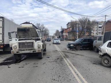 Массовое ДТП в Горно-Алтайске: виновником ДТП стал водитель ассенизаторской машины