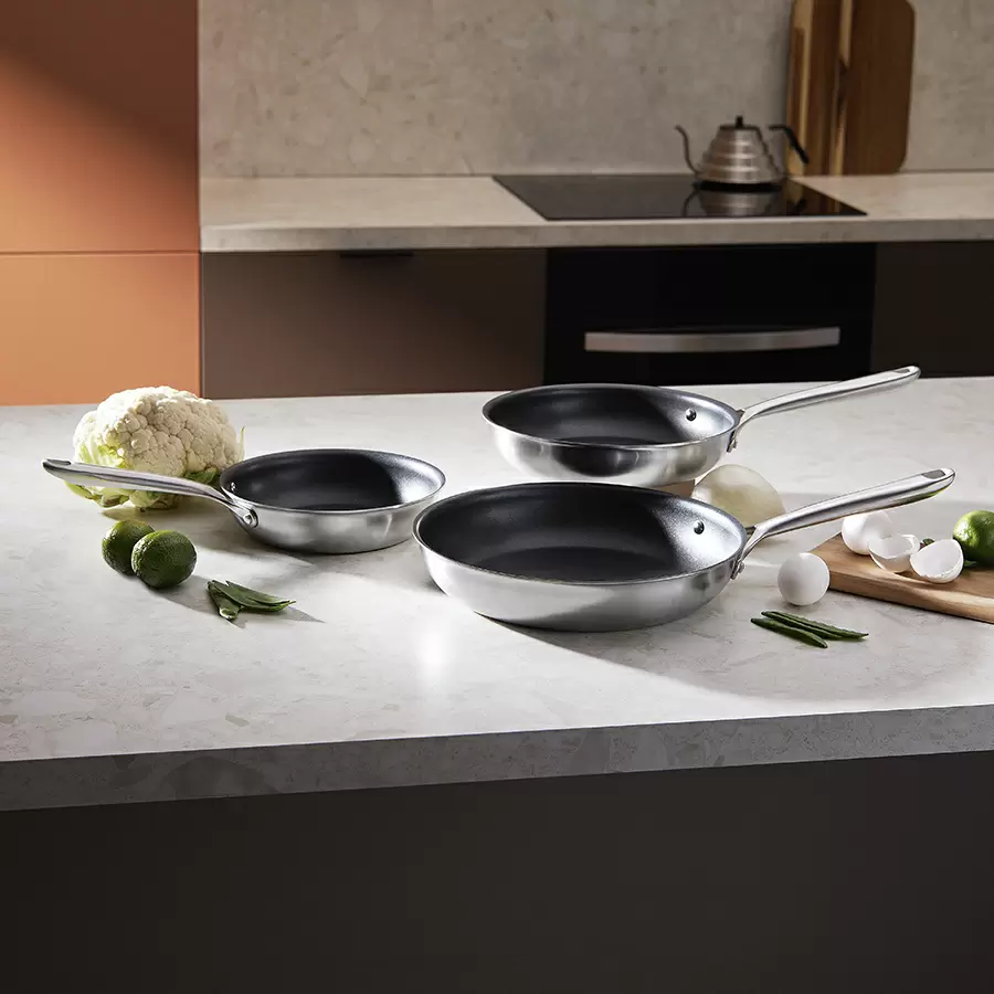 Тефлон и керамика: какое антипригарное покрытие выбрать для кухни?