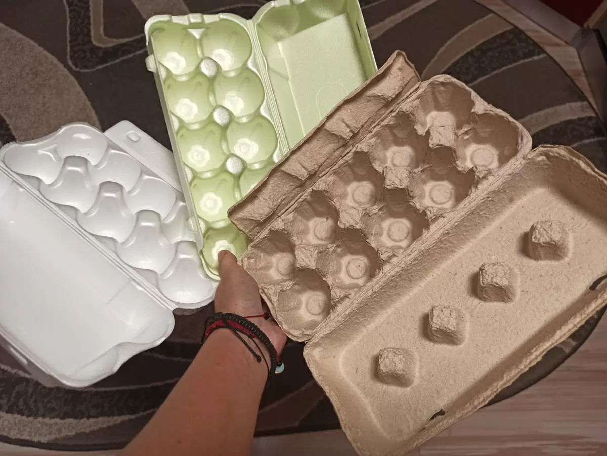 Необычные идеи для использования лотков от яиц: от проращивания лука до креативного дизайна