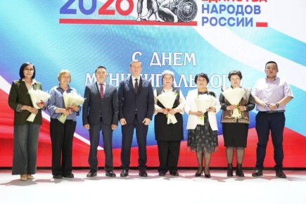 Андрей Турчак поздравил муниципалов