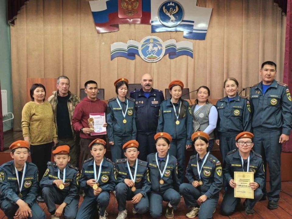 На стадионе «Башкаус» в Улагане прошел районный этап всероссийских соревнований «Лучшая дружина юных пожарных России»