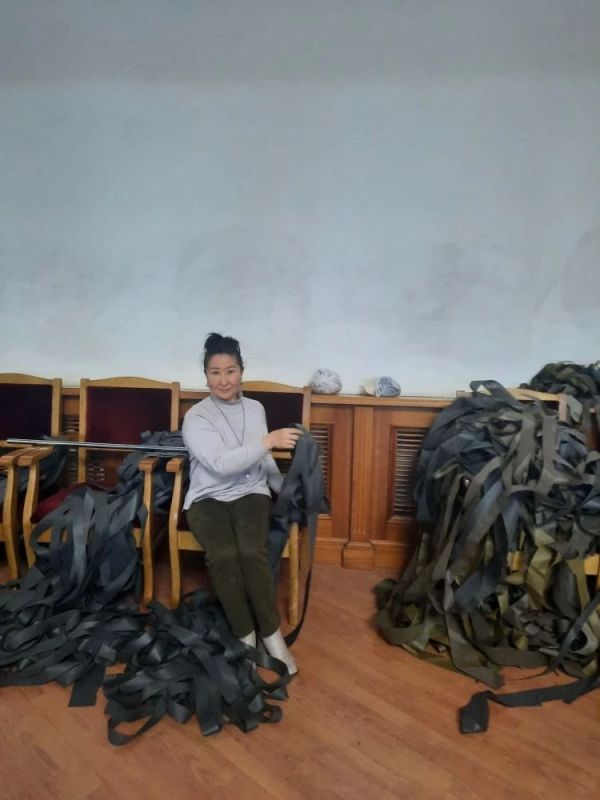 Сотрудники Госсобрания — Эл Курултай продолжают оказывать помощь фронту Сотрудники Госсобрания — Эл Курултай продолжают оказывать помощь фронту