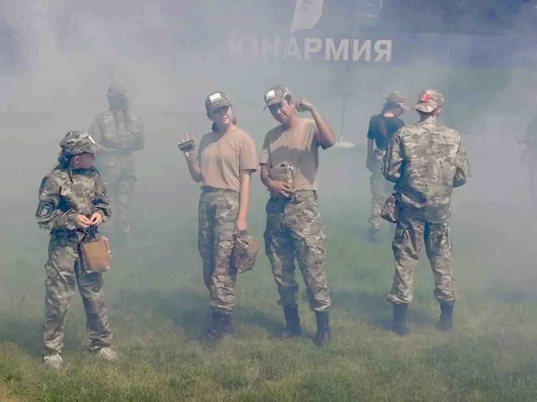 Андрей Турчак: В Красноярском крае стартовал окружной этап «Зарницы 2.0» Андрей Турчак: В Красноярском крае стартовал окружной этап «Зарницы 2.0»