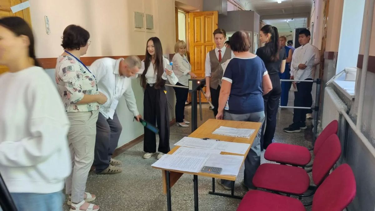 В Горно-Алтайске стартовали дополнительные резервные дни для сдачи ЕГЭ, названные «путинскими» В Горно-Алтайске стартовали дополнительные резервные дни для сдачи ЕГЭ, названные «путинскими»