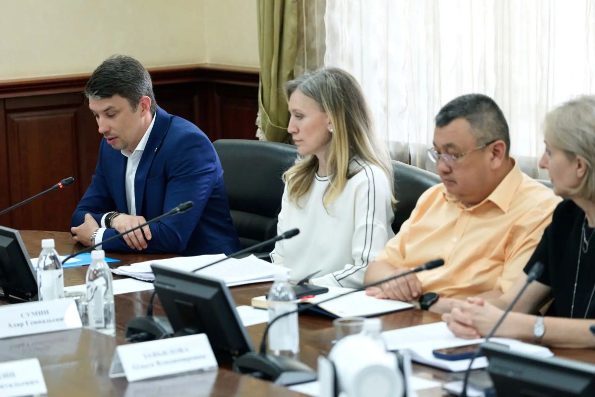 Заседание штаба по стабилизации топливно-энергетического баланса прошло в Республике Алтай Заседание штаба по стабилизации топливно-энергетического баланса прошло в Республике Алтай