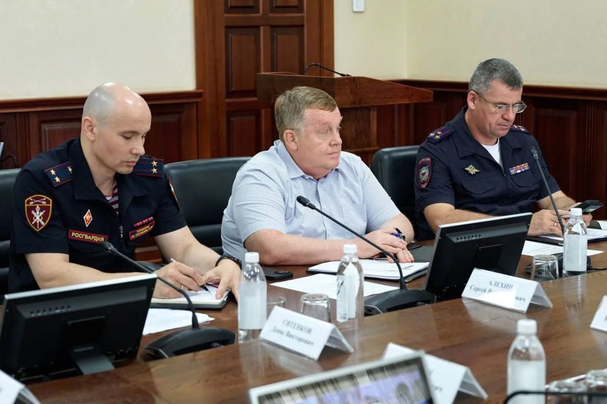 Александр Прокопьев: По поручению Андрея Анатольевича Турчака с сегодняшнего дня в Республике Алтай запускается информационная система «Контроль отпуска топлива» Александр Прокопьев: По поручению Андрея Анатольевича Турчака с сегодняшнего дня в Республике Алтай запускается информационная система «Контроль отпуска топлива»