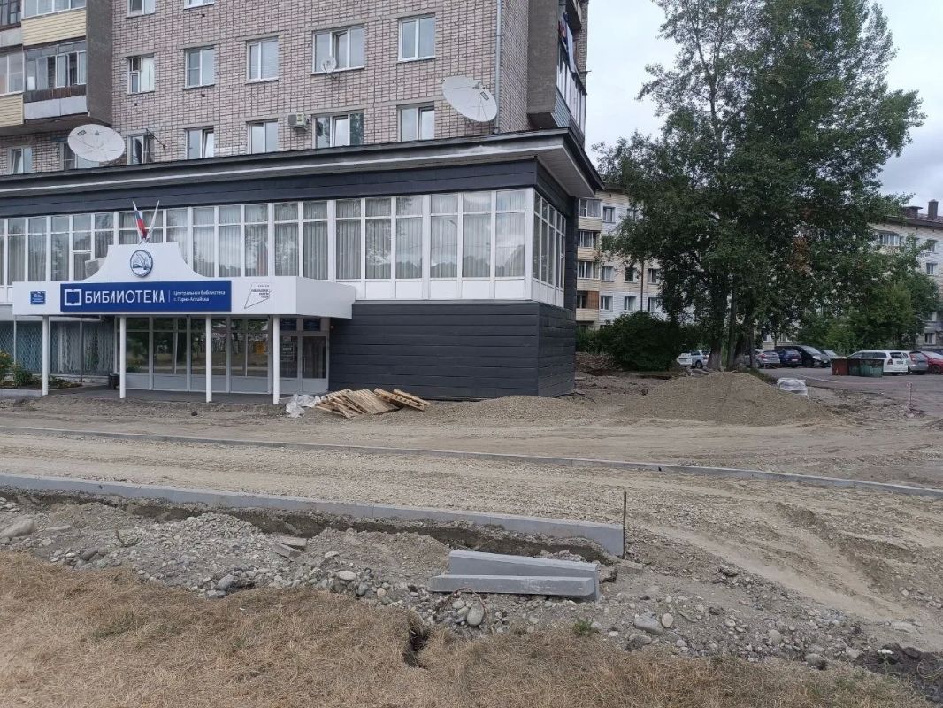 Наши подписчики неоднократно жаловались на состояние тротуаров на Жилмассиве Наши подписчики неоднократно жаловались на состояние тротуаров на Жилмассиве
