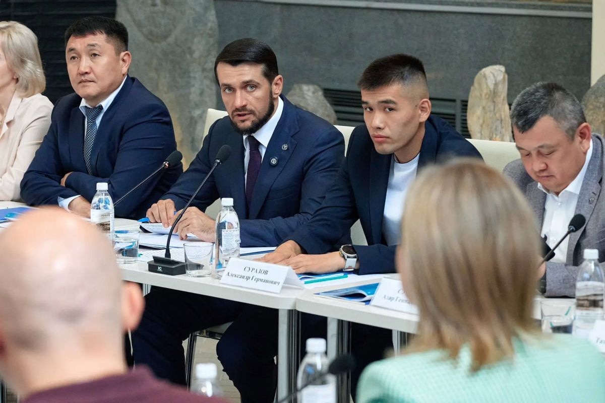 Александр Прокопьев: Сегодня сделали важный шаг к тому, чтобы наш Горно-Алтайск и села становились комфортнее, сохраняя при этом свою уникальность Александр Прокопьев: Сегодня сделали важный шаг к тому, чтобы наш Горно-Алтайск и села становились комфортнее, сохраняя при этом свою уникальность