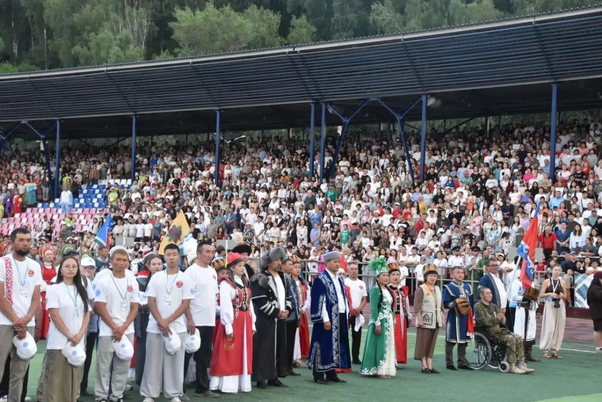 В Горно-Алтайске в эти дни проходит Эл Ойны В Горно-Алтайске в эти дни проходит Эл Ойны