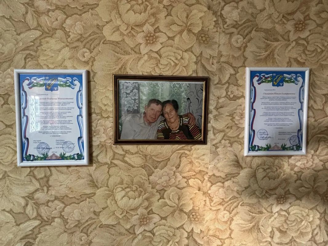 «Наша баба Тася» — так называют внуки и правнуки свою бабушку и прабабушку Таисию Галактионовну Корчуганову «Наша баба Тася» — так называют внуки и правнуки свою бабушку и прабабушку Таисию Галактионовну Корчуганову