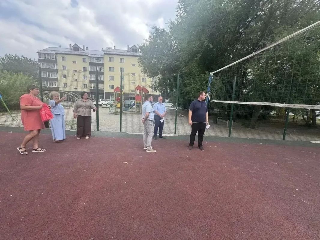 Состояние детских площадок проверили в Майме Состояние детских площадок проверили в Майме