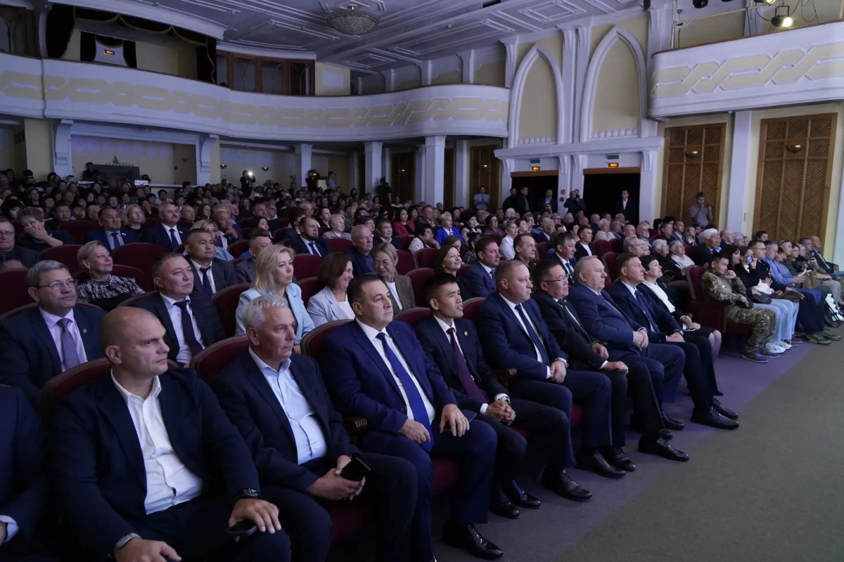 Горно-Алтайск отмечает 202-летие Горно-Алтайск отмечает 202-летие