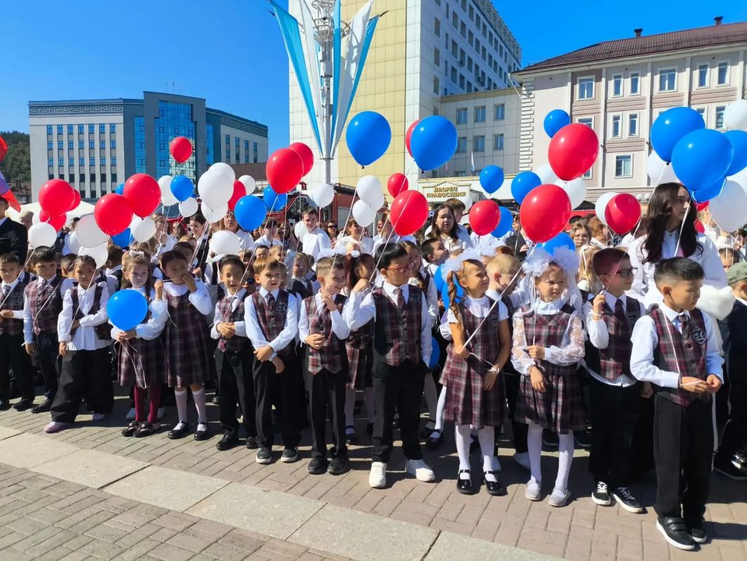 Сегодня наш любимый город отмечает 202-й день рождения! Сегодня наш любимый город отмечает 202-й день рождения!