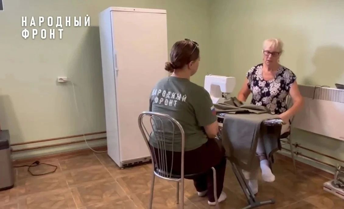Мамы и бабушки Чемальского района, участницы волонтерской группы «Швейбат», шьют одежду в госпитали для бойцов - адаптивные брюки, рубашки, жилетки, куртки, нижнее бельё и многое другое Мамы и бабушки Чемальского района, участницы волонтерской группы «Швейбат», шьют одежду в госпитали для бойцов - адаптивные брюки, рубашки, жилетки, куртки, нижнее бельё и многое другое