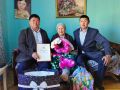 В Улаганском районе поздравили с 92-летием ветерана труда Феклу Пантелеевну Тандину