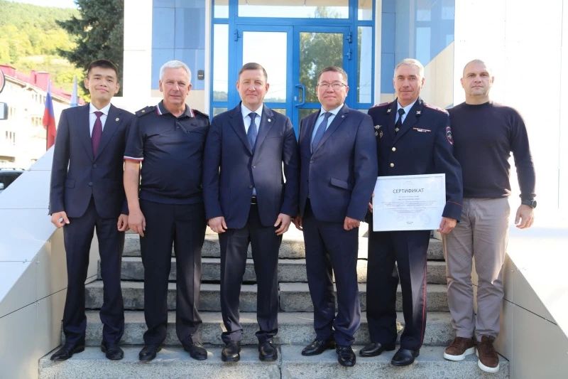 Курорт Сбера «Манжерок» передал Госавтоинспекции Республики Алтай новые мотоциклы Курорт Сбера «Манжерок» передал Госавтоинспекции Республики Алтай новые мотоциклы