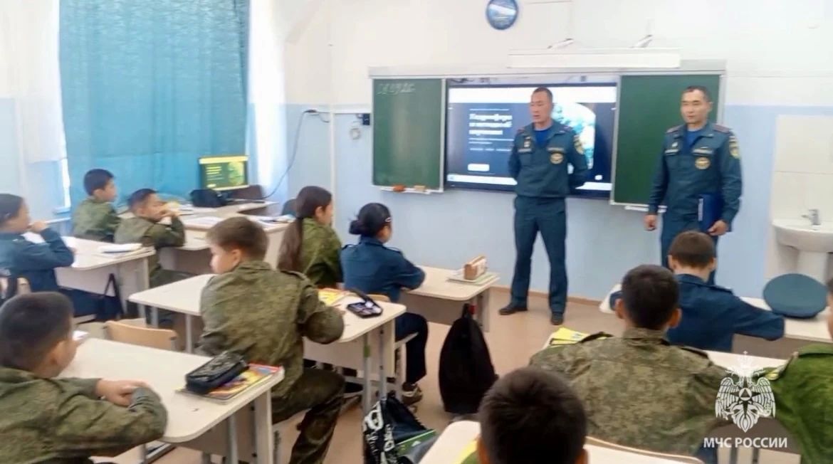 Уроки безопасности в школах Республики Алтай Уроки безопасности в школах Республики Алтай