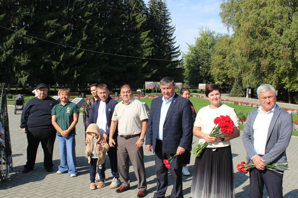 Сегодня в мемориальном комплексе «Парк Победы» состоялось мероприятие, посвящённое Дню танкиста Сегодня в мемориальном комплексе «Парк Победы» состоялось мероприятие, посвящённое Дню танкиста
