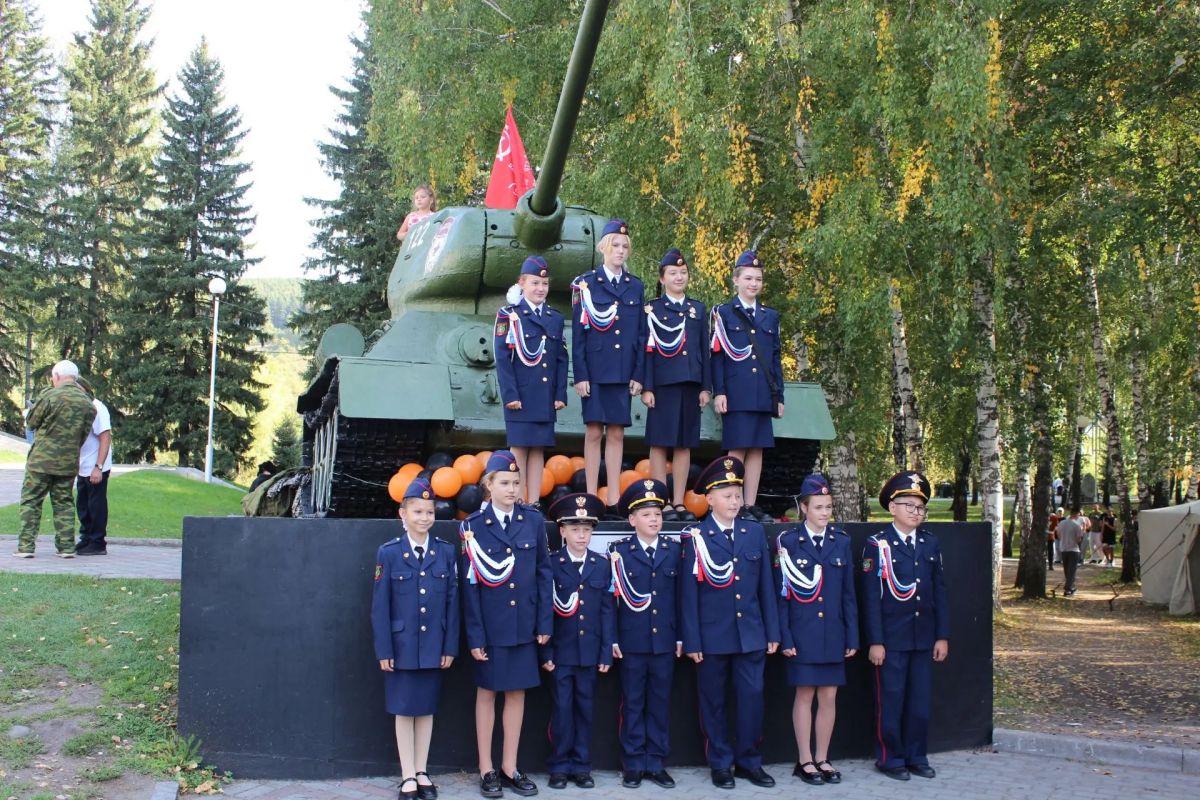 Сегодня в мемориальном комплексе «Парк Победы» состоялось мероприятие, посвящённое Дню танкиста Сегодня в мемориальном комплексе «Парк Победы» состоялось мероприятие, посвящённое Дню танкиста