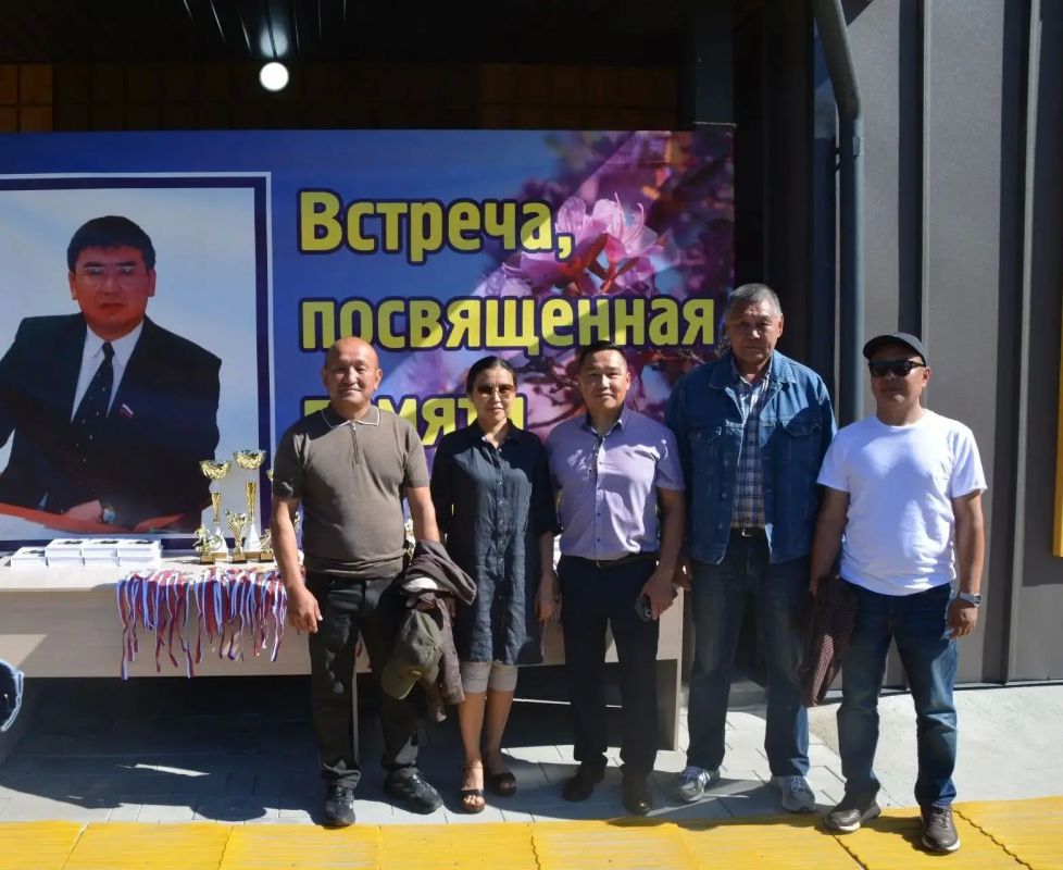 В Онгудае прошёл республиканский турнир памяти С. Т. Пекпеева В Онгудае прошёл республиканский турнир памяти С. Т. Пекпеева
