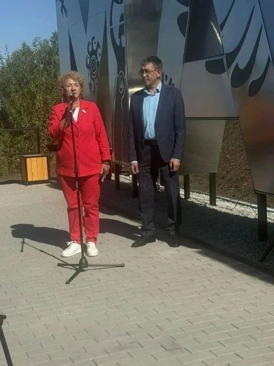 В Майме торжественно открыли обновленную смотровую площадку, ставшую символом села В Майме торжественно открыли обновленную смотровую площадку, ставшую символом села