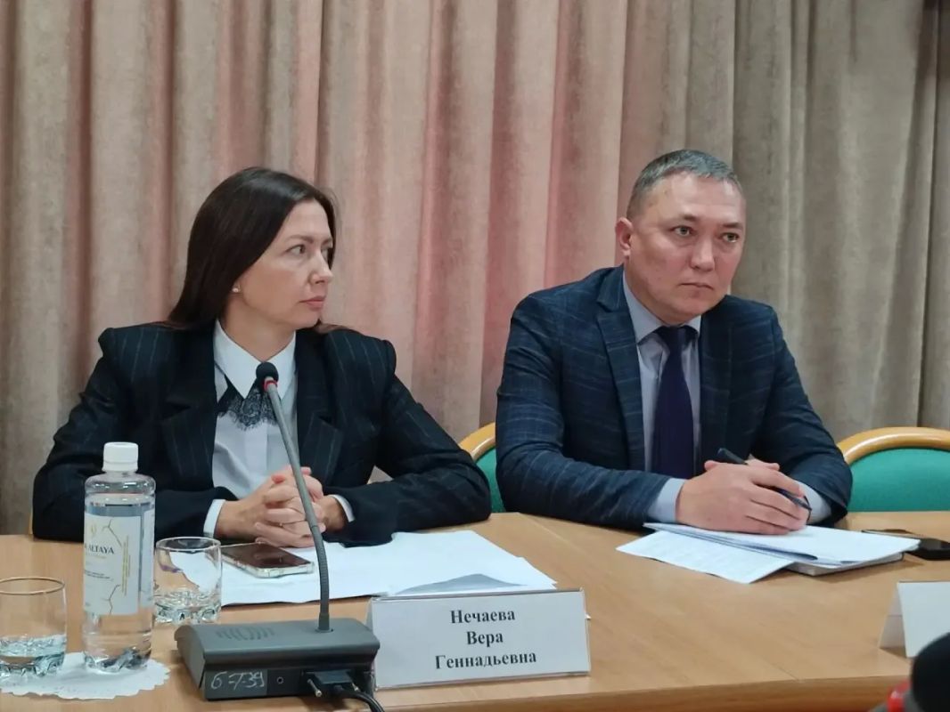 В региональном Парламенте прошло заседание Президиума Госсобрания - Эл Курултай РА В региональном Парламенте прошло заседание Президиума Госсобрания - Эл Курултай РА