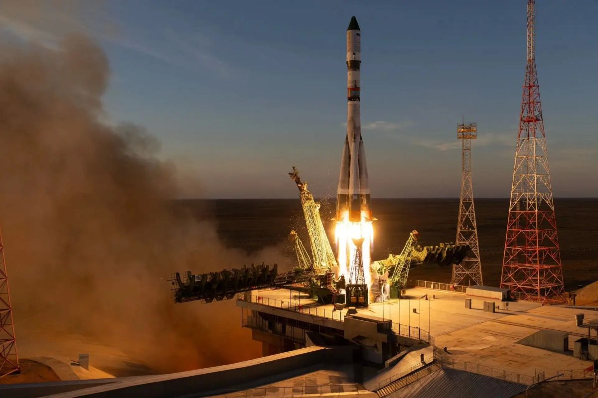 Вчера с космодрома Байконур стартовала ракета «Союз-2.1б» с грузовым кораблём «Прогресс МС-35» Вчера с космодрома Байконур стартовала ракета «Союз-2.1б» с грузовым кораблём «Прогресс МС-35»