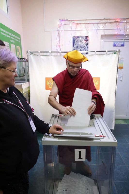 #выборы2026. Сегодня свой выбор сделали представители традиционных религий Республики Алтай, показав на собственном примере: независимо от религиозной и национальной принадлежности, мы должны проявить свой гражданский долг и... #выборы2026. Сегодня свой выбор сделали представители традиционных религий Республики Алтай, показав на собственном примере: независимо от религиозной и национальной принадлежности, мы должны проявить свой гражданский долг и...