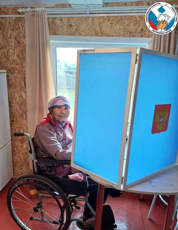 В дни голосования на выборах депутатов Государственной Думы РФ IX созыва для всех жителей Республики Алтай были созданы максимально равные и комфортные условия В дни голосования на выборах депутатов Государственной Думы РФ IX созыва для всех жителей Республики Алтай были созданы максимально равные и комфортные условия