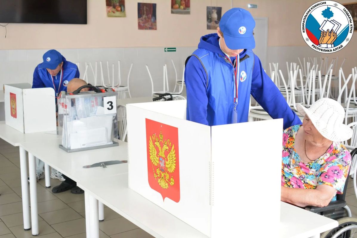 В дни голосования на выборах депутатов Государственной Думы РФ IX созыва для всех жителей Республики Алтай были созданы максимально равные и комфортные условия В дни голосования на выборах депутатов Государственной Думы РФ IX созыва для всех жителей Республики Алтай были созданы максимально равные и комфортные условия