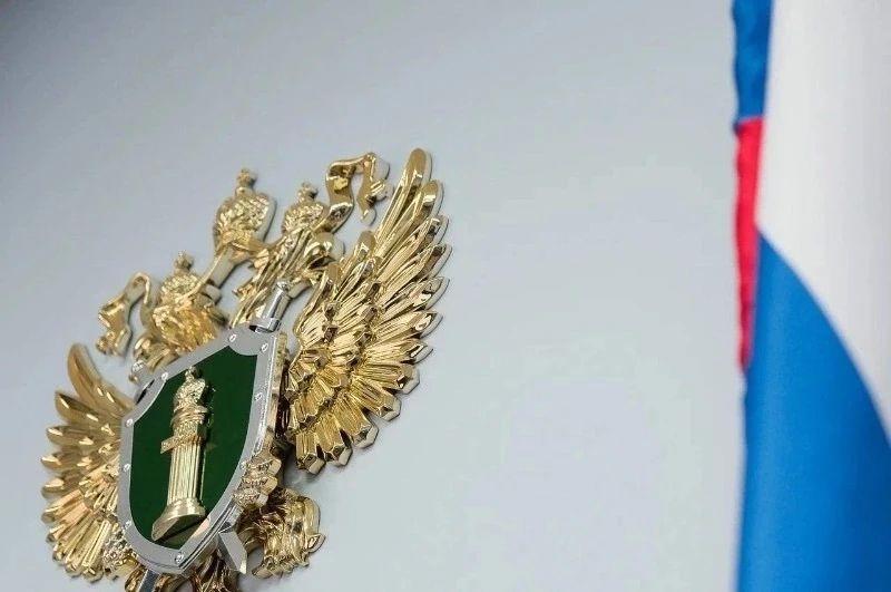 «По требованию прокуратуры Чойского района суд обязал ПАО «Россети Сибирь» произвести подключение домовладения заявительницы к электрическим сетям»