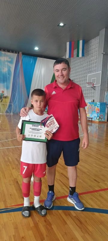 Команда спортивной школы города Горно-Алтайска имени В.Е. Архипова достойно представила регион на Всероссийских соревнованиях по футболу «Кожаный мяч - Лига юных футболистов» в городе Салават