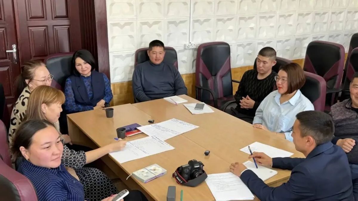 Александр Прокопьев: В районах Республики Алтай продолжаются обсуждения архитектурного кода Александр Прокопьев: В районах Республики Алтай продолжаются обсуждения архитектурного кода
