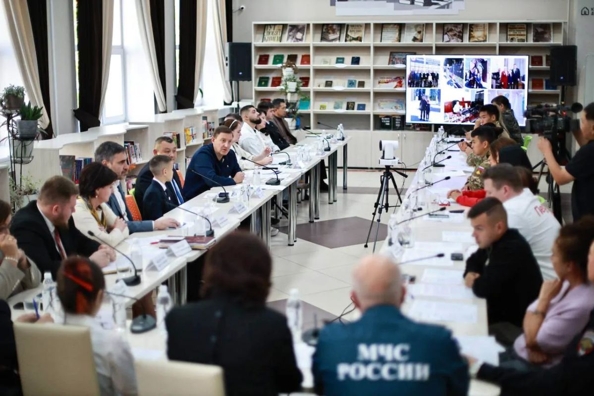Андрей Турчак: Работу по созданию пространств Движения Первых необходимо завершить до 15 декабря