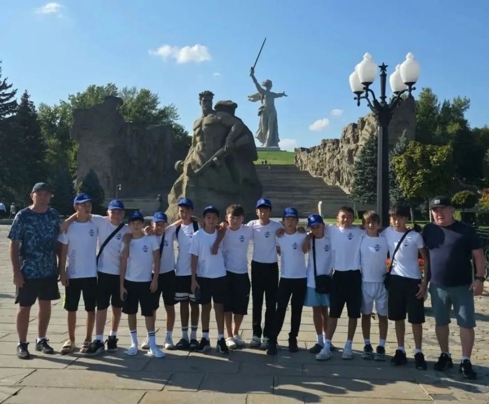 Юные спортсмены футбольного клуба «Катунь» приняли участие в III этапе Дивизиона «Мегаполис» Всероссийских соревнований по футболу «Кожаный мяч - Лига юных футболистов» сезона 2026 года, который проходил на стадионе... Юные спортсмены футбольного клуба «Катунь» приняли участие в III этапе Дивизиона «Мегаполис» Всероссийских соревнований по футболу «Кожаный мяч - Лига юных футболистов» сезона 2026 года, который проходил на стадионе...