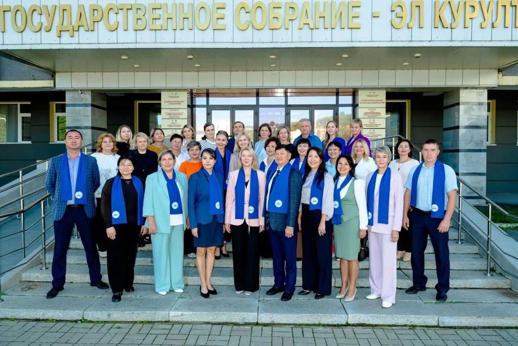 Сегодня мы отмечаем 100-летие Архивной службы Республики Алтай! Эта дата — символ того, как из разрозненных усилий по сохранению документов в сложное послереволюционное время, выросла целая система, которая сегодня... Сегодня мы отмечаем 100-летие Архивной службы Республики Алтай! Эта дата — символ того, как из разрозненных усилий по сохранению документов в сложное послереволюционное время, выросла целая система, которая сегодня...