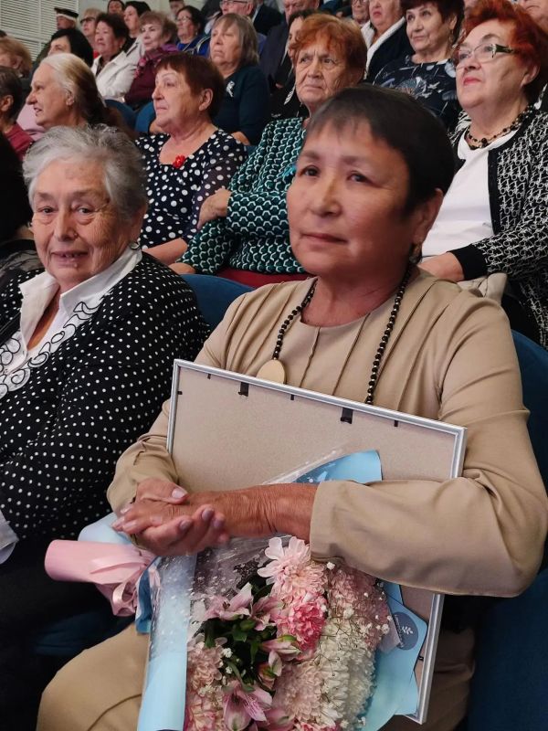 Прямо сейчас в Горно-Алтайске проходит торжественное открытие Месячника пожилого человека Прямо сейчас в Горно-Алтайске проходит торжественное открытие Месячника пожилого человека